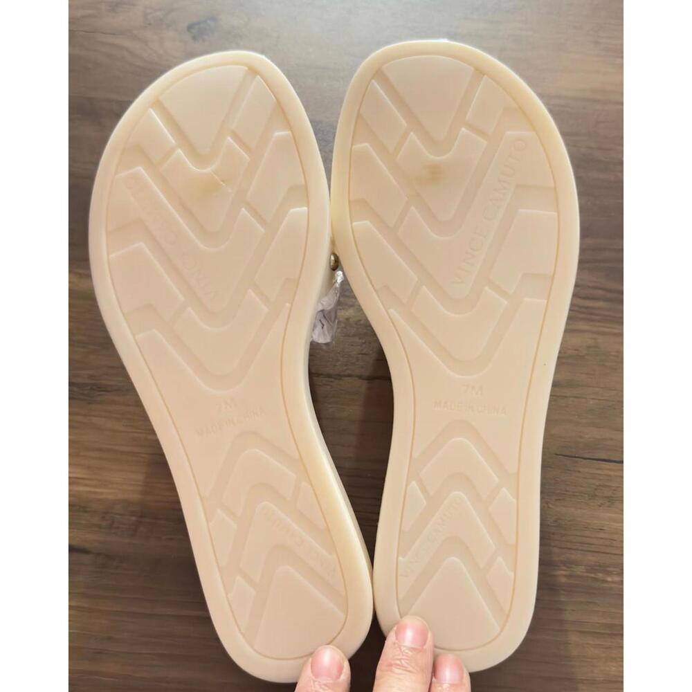 Vince Camuto Emelon Creamy White Jelly PVC Sandals Women - Picture 2 of 3